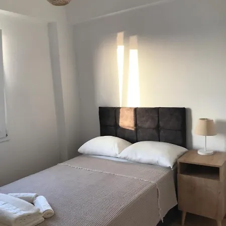 Апартаменты Lovely With An Amazing Sunset Sea View Бодрум
